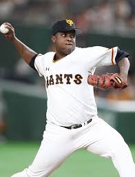 ルビー デラロサの現在 今 怪我 復帰時期はいつ 帰国 来日 年俸 嫁 奥さん 結婚 子供 背番号 評価 成績 球速や球種は プロ野球とエンターテイメントメディア