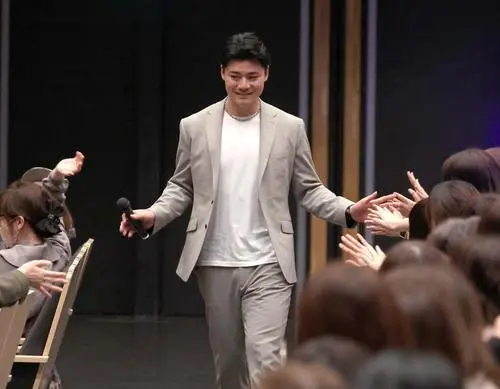 清宮幸太郎の現在の清宮幸太郎の結婚相手写真?結婚してる?独身