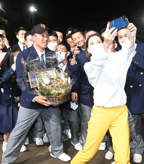 浅野翔吾の母とから揚げ